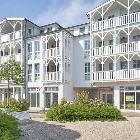 Apartment 347, Seepark
